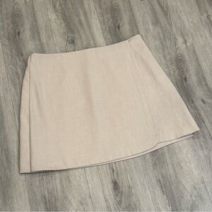 Abercrombie & Fitch Business Casual Cream Minimalist Mini Skirt